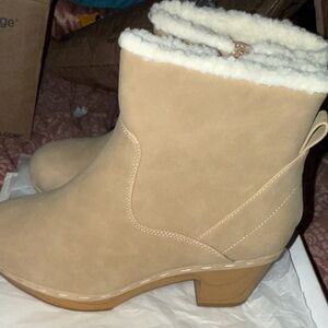Style & Co Beige Winter Boots with Faux Fur